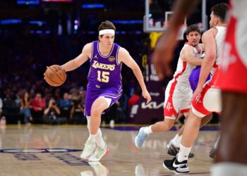 Here's how to watch Lakers vs. Rockets Game 6 live for free