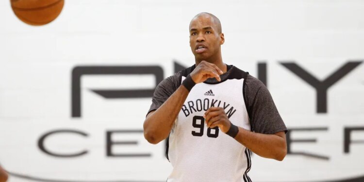 Jason Collins #98 of the Brooklyn Nets during practice.