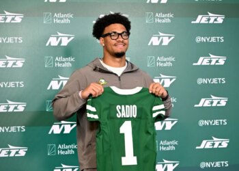 Jets first round draft pick Kenyon Sadiq speaks to the media in Florham Park, NJ.