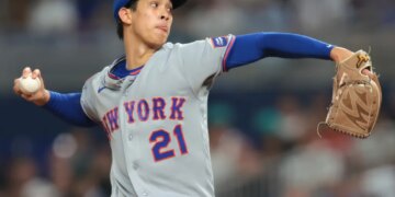 Jonah Tong pitched three scoreless innings in the Mets' loss to the Marlins on May 22, 2026 in Miami.