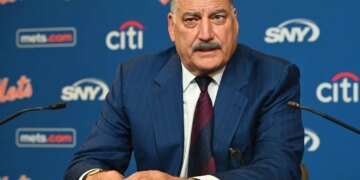 Keith Hernandez at a press conference for the New York Mets.