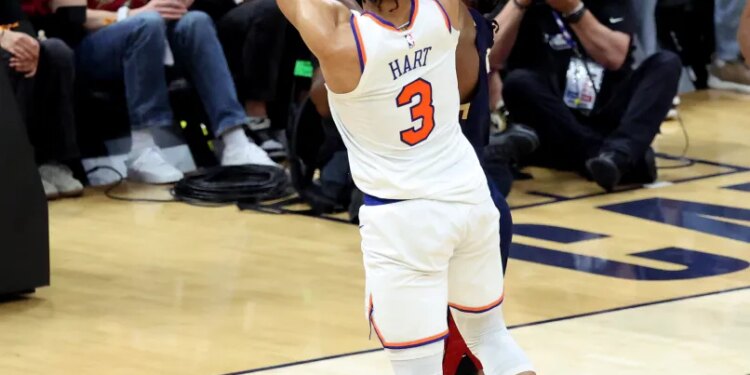 New York Knicks guard Josh Hart (3) shoots during the second quarter.