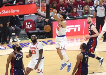New York Knicks guard Landry Shamet (44) slamming the ball during the third quarter.