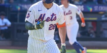 Mets outfielder Tyrone Taylor reacts after hitting a game-tying, three-run home run in the ninth inning against the Yankees on May 17, 2026.