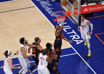 New York Knicks guard Mikal Bridges (25) shoots the ball in Game 2 of the Eastern Conference Finals.