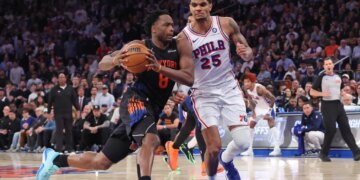 Knicks wing OG Anunoby was injured during Game 2.