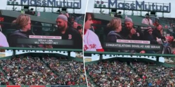 Red Sox fan proposal gets really awkward: 'I don't know'