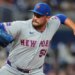 Sean Manaea delivers a pitch during the Mets' loss to the Marlins on May 22, 2026 in Miami.