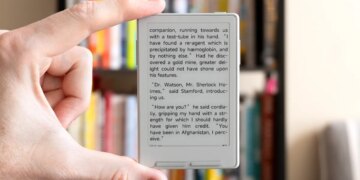 Some of Xteink’s credit card-sized e-readers are losing their best feature