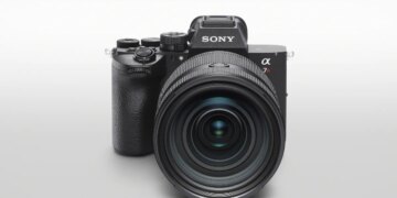 Sony ups its new A7R VI to 66.8 megapixels and jumps the price to $4,500