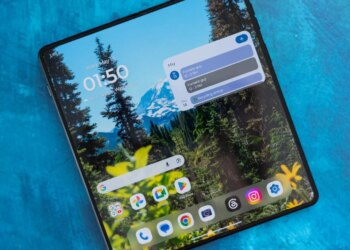 Motorola Razr Fold showing inner screen