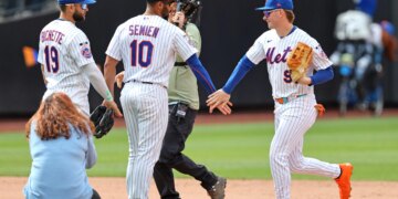 The overwhelming Mets check list needed to do the outrageous