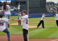 US figure skating team's first pitch at Mets game doesn't go well