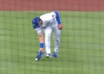 Jac Caglianone appeared to make a snow-cone, shoestring catch on Ben Rice's line drive for the final out in the first inning, but Aaron Boone challenged the call and won as it was ruled an RBI single for Rice in the Yankees' 15-1 blowout win over the Royals on May 26, 2026 in Kansas City.