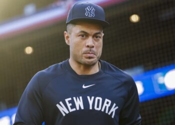 Giancarlo Stanton, who is still battling a “low-grade” right calf strain, still has not run yet since being put on the injured list.