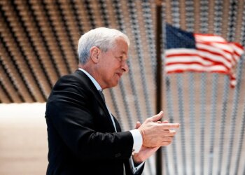 ‘No nonsense’ Wall Street titans displayed ‘friendly’ demeanors in meeting with Mamdani