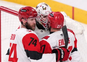 bet365 bonus code: Bet $10, get $365 in bonus bets for Golden Knights vs. Hurricanes