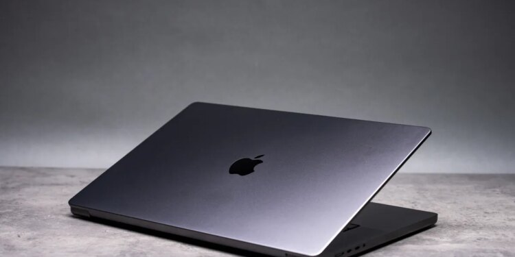 Apple’s most powerful Macs might be waiting until 2027 for big chip upgrades