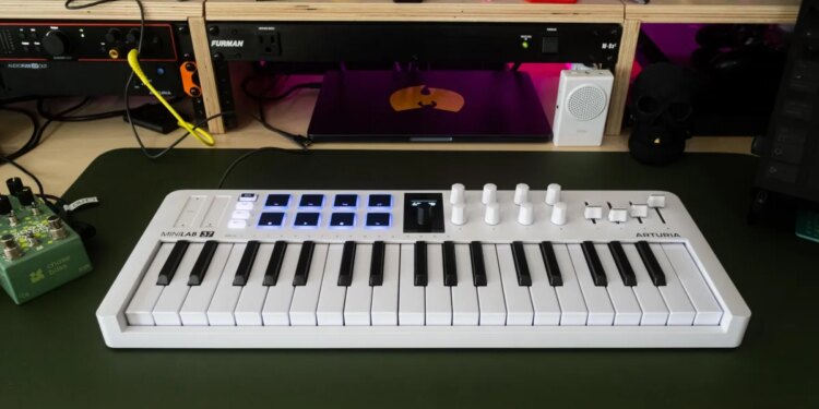 Arturia MiniLab 37 MIDI controller review: playability and portability