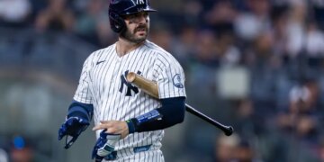 New York Yankees catcher Austin Wells (28) strikes out in the seventh inning against the Boston Red Sox at Yankee Stadium, Friday, June 5, 2026, in Bronx, NY.
