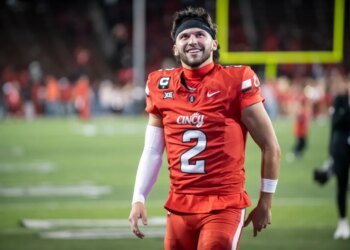 Cincinnati quarterback Brendan Sorsby (2) walks off the field.