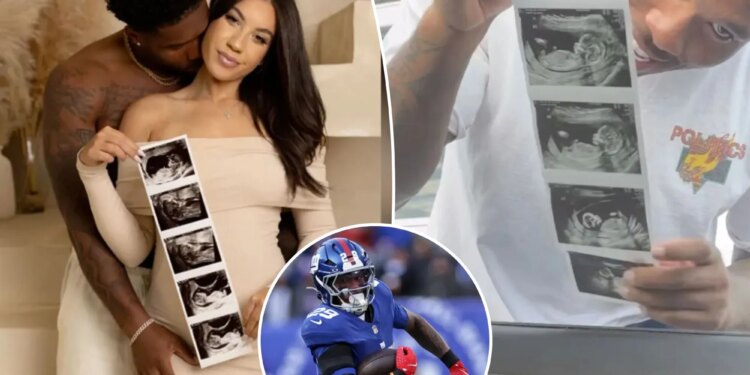 Giants' Tyrone Tracy, girlfriend announce she is pregnant