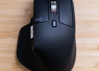 Picture of the MX Master from above.