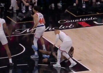 Jalen Brunson has huge injury scare in Game 1 of NBA Finals
