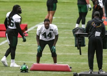 Jamien Sherwood committed to fixing what derailed his Jets season