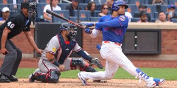 New York Mets left fielder Juan Soto (22) two-run single during the eighth inning when the New York Mets played the Atlanta Braves Sunday, June 14, 2026 at Citi Field in Queens, NY.