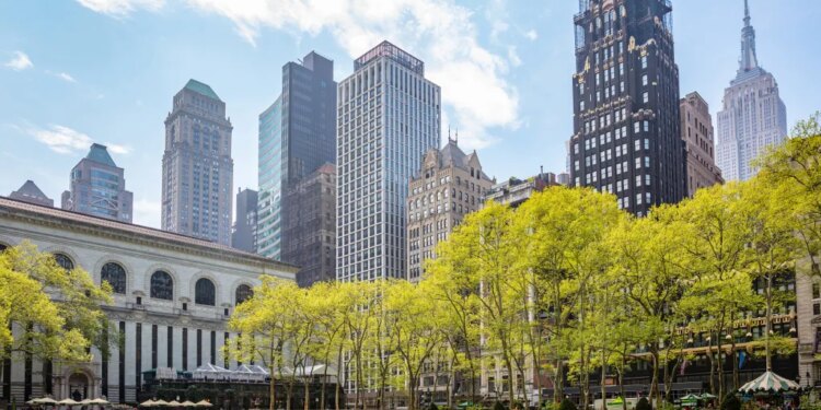 Bryant Park will serve as a Knicks watch party location for Monday night’s NBA Finals match-up, giving thousands of fans the chance to come together and watch the hometown heroes battle the San Antonio Spurs in Game 3.