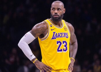 LeBron James leaving Lakers in free agency