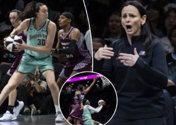 Liberty get best of former coach in dominant win over Tempo