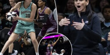 Liberty get best of former coach in dominant win over Tempo