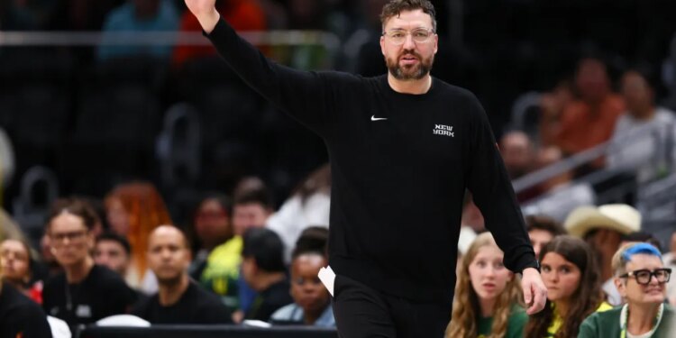 Liberty head coach Chris DeMarco was previously an assistant coach for the Golden State Warriors.