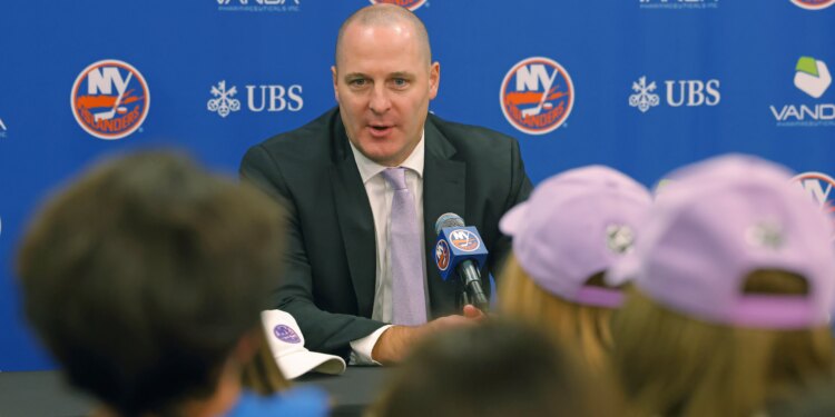 Mathieu Darche has an Islanders line he won't cross in quiet offseason