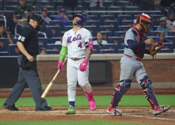Mets catcher Francisco Alvarez (4) strikes out to end the game during the ninth inning when the New York Mets played the St. Louis Cardinals Wednesday, June 10, 2026.