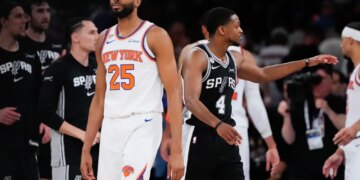 Mikal Bridges made little impact on the Knicks' Game 3 loss to the Spurs at MSG.