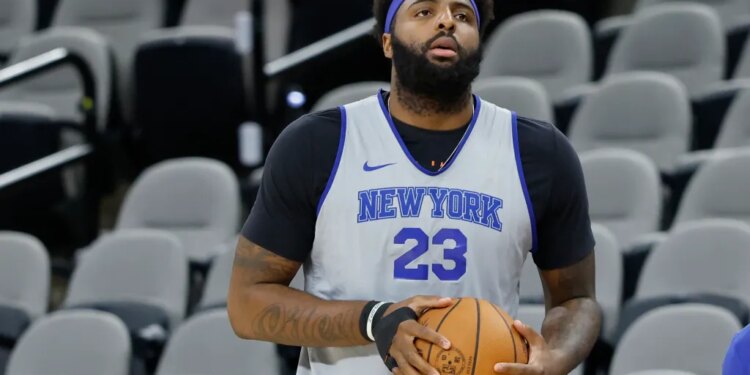 New York Knicks center Mitchell Robinson prepares to shoot during practice at media day during the 2026 NBA Finals at Frost Bank Center in San Antonio, Texas, on Tuesday, June 2, 2026.