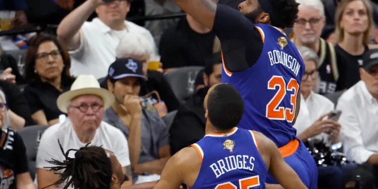 Mitchell Robinson blocks Stephon Castle's shot during the second half of the Knicks' 105-104 win over the Spurs in Game 2 of the NBA Finals on June 5, 2026 in San Antonio.