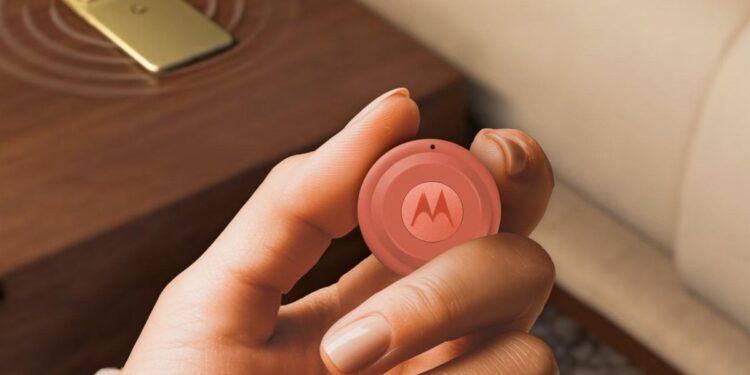 Moto’s Tag 2 tracker is $20 for a limited time