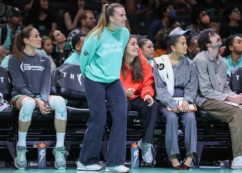 Sabrina Ionescu, standing up to watch the action during the Liberty's win over the Tempo on June 3, 2026, is expected to return to the lineup on Sunday vs. the Washington Mystics.