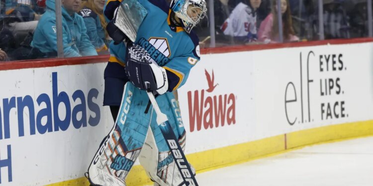 The Sirens could use their first-round pick on a goalie after losing starter Kayle Osborne to San Jose in the expansion draft.