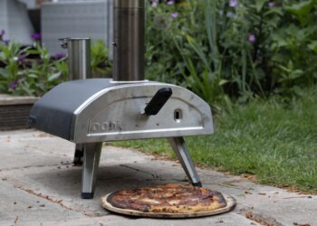 The oven is great; my pizza skills are not.
