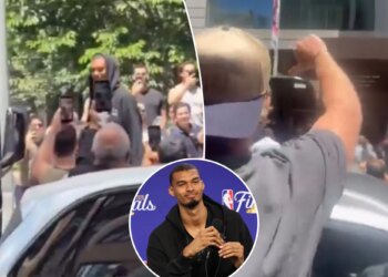 Swarm of raucous Knicks fans fill street to jeer Spurs, Wemby