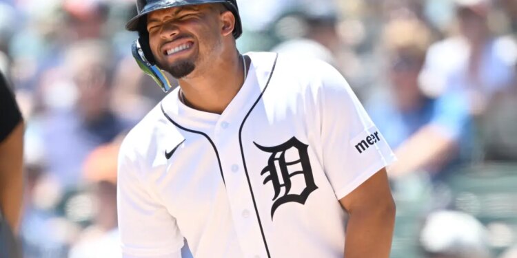 Tigers outfielder Wenceel Perez suffers injury in freak plyo band accident