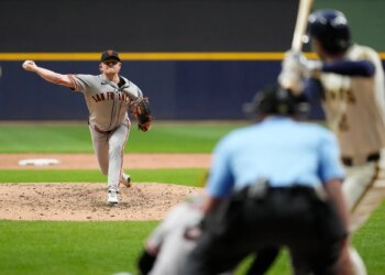 Tony Vitello wasn't going to let Giants' Logan Webb finish no-hitter