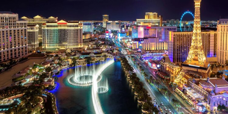Westgate Resort & Casino $5 spin nets $10 million for 'lucky bastard'