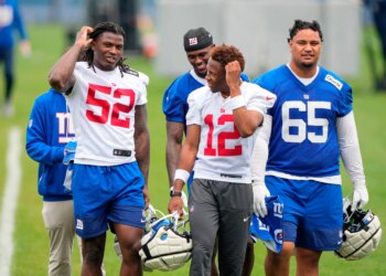 What the Giants' youthful exterior obscures about their roster