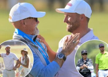 Wyndham Clark surprised by father after tumultuous US Open win